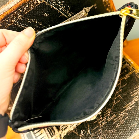 NWOT BEBE Cosmetics Pouch & Bag Charm - Picture 6 of 7